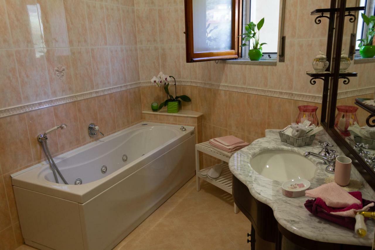 Flower'S Home Sorrento Luaran gambar