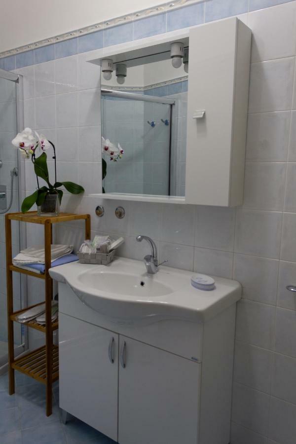Flower'S Home Sorrento Luaran gambar