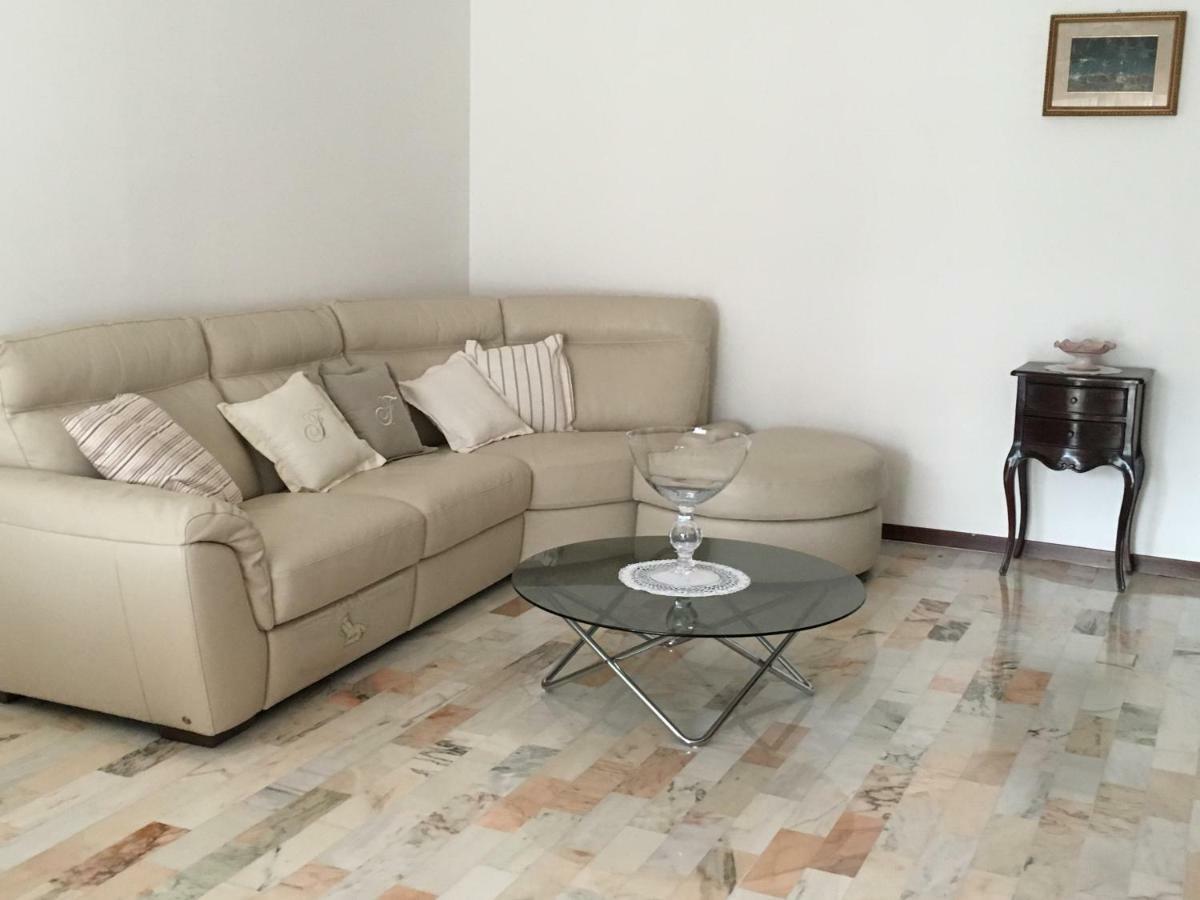 Flower'S Home Sorrento Luaran gambar